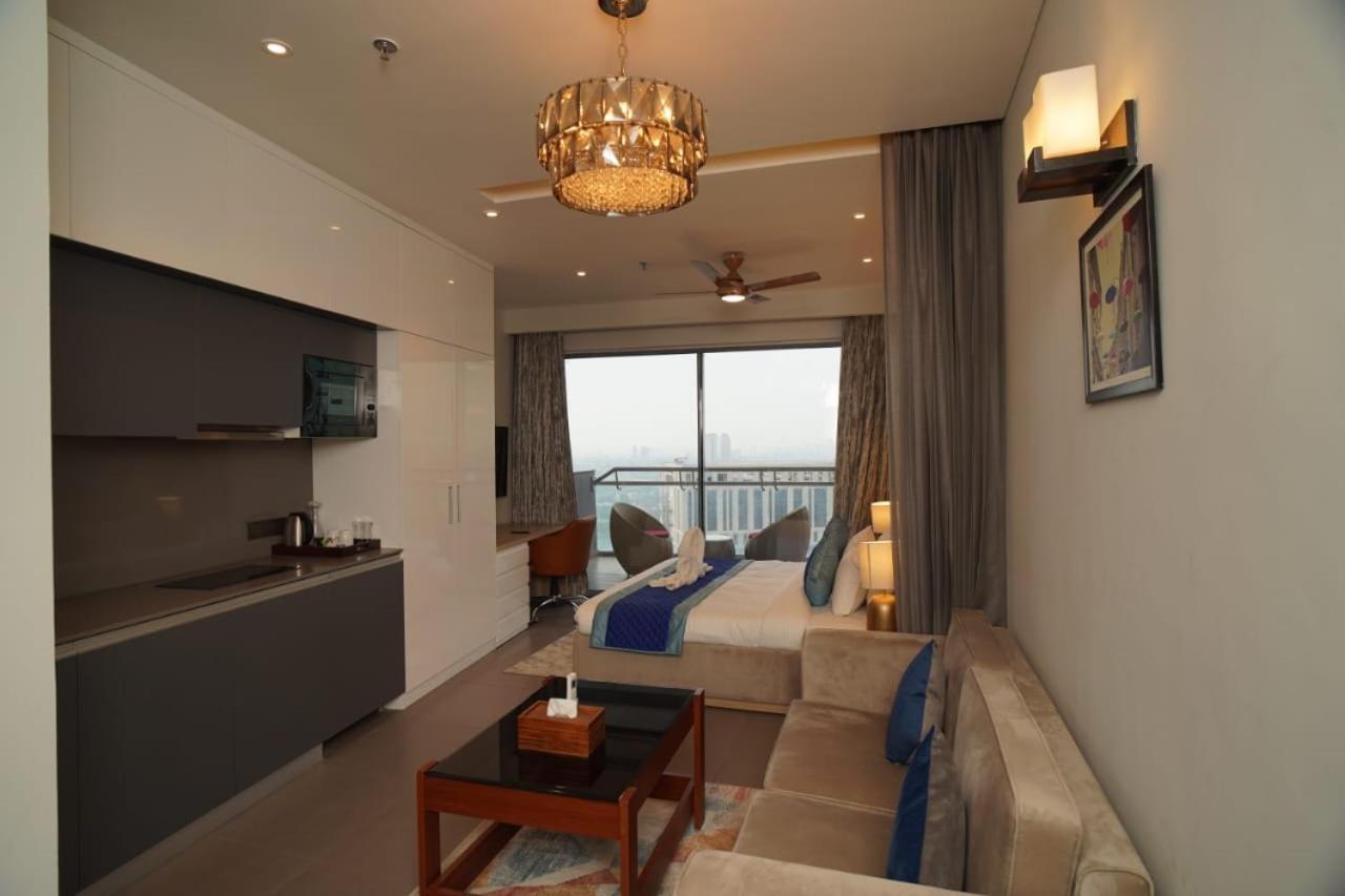 Hotel Livbox At Supernova Noida Exterior photo
